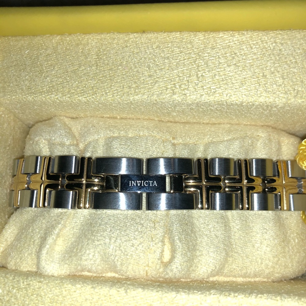 Watch - Picture 4 of 4